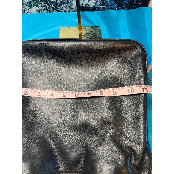 Women's Gucci Black Leather Bamboo Handle Shoulder Bag COA Provided Excel Cond - Picture 15 of 16